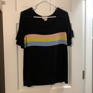 Fantastic Fawn S black ruffled short sleeve shirt with stripes